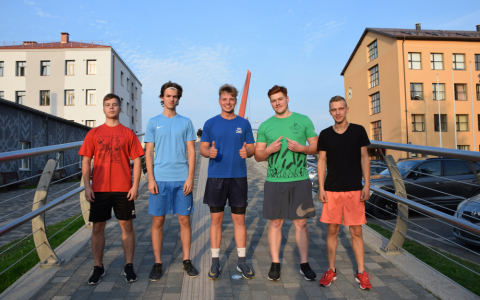 Stafete "... pa Jelgavu kāds students klīst"