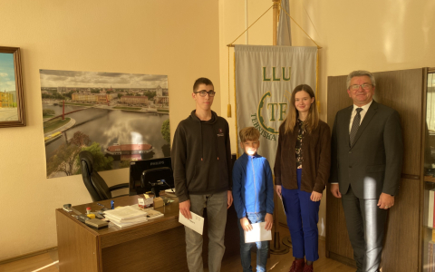 Sveikti Tehniskās fakultātes Zinātnieku nakts erudīcijas konkursu laureāti