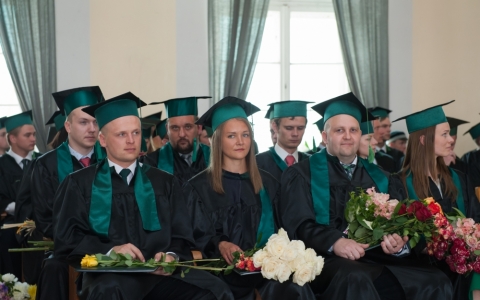 MF izlaidums, LLU, absolventi