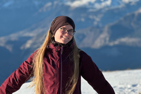 LBTU absolvente Klinta Madara Greiliha studiju procesā pētīja kombučas dzērienus 