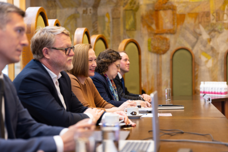 Aizsardzības ministrs un Latvijas Universitāšu asociācija stiprina sadarbību zinātnē un aizsardzībā