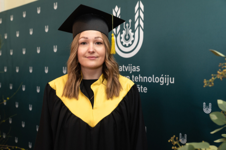 Annas Margretas Vērdiņas ceļš līdz projektu vadībai: no teorijas līdz praksei