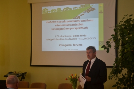 Turpinās reģionālo forumu cikls