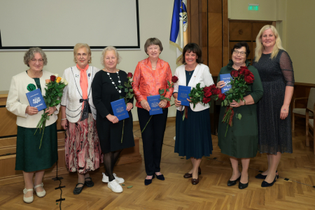 Apsveicam! LBTU zinātniecēm pasniegti Latvijas Zinātņu akadēmijas Valsts emeritēto zinātnieku diplomi