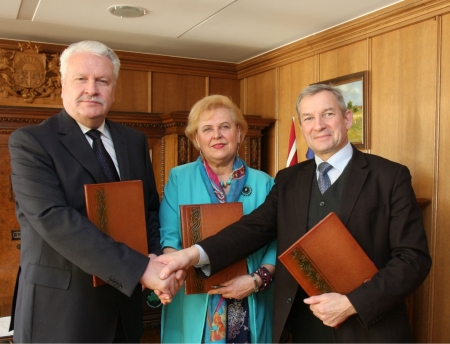 J. Dūklavs, B. Rivža un O. Spārītis