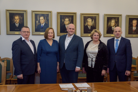 LBTU un Jelgavas valstspilsētas pašvaldības dome paraksta sadarbības līgumu studentu pētniecības atbalstam