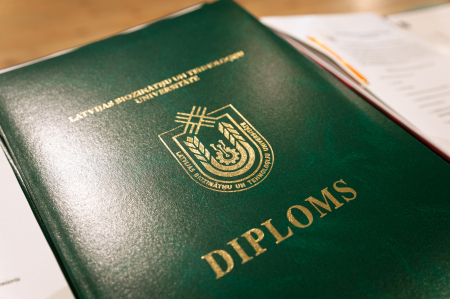 Janvārī gaidāmi Latvijas Biozinātņu un tehnoloģiju universitātes absolventu ziemas izlaidumi 