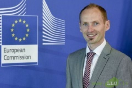 Aicina uz vieslekciju par darba un prakses iespējām ES institūcijās