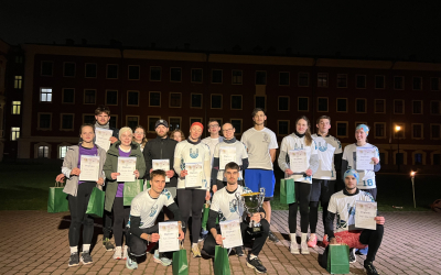 Patriotu nedēļa iesākas ar Meža un vides zinātņu fakultātes uzvaru stafetē "Lāpa"